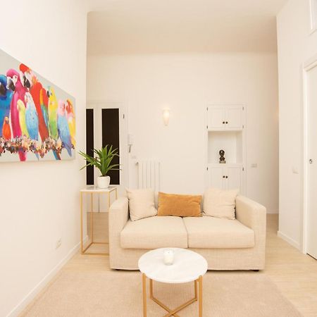 West Park Suite With Parking By Holiday Solutions Комо Экстерьер фото